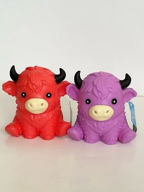 Sunny Days Squeezy Highland Cow Bundle of 2